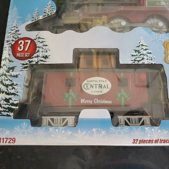 Lionel Toys Lionel Trains North Pole Central Ready To Play Battery